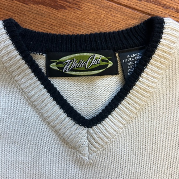 Vintage White Out Sweater Knit - Picture 2 of 3